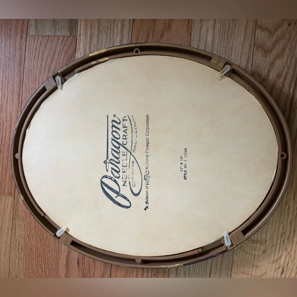 Vintage Embroidered Oval Frame Artwork - Picture 2 of 4